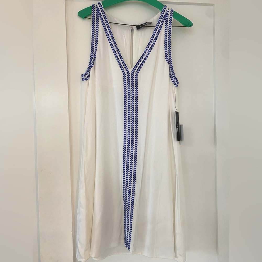 Lulus white shift dress with blue embroidery